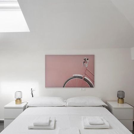 2 Bedroom 2 Bathroom Apt - Duomo 1 Mediolan Zewnętrze zdjęcie