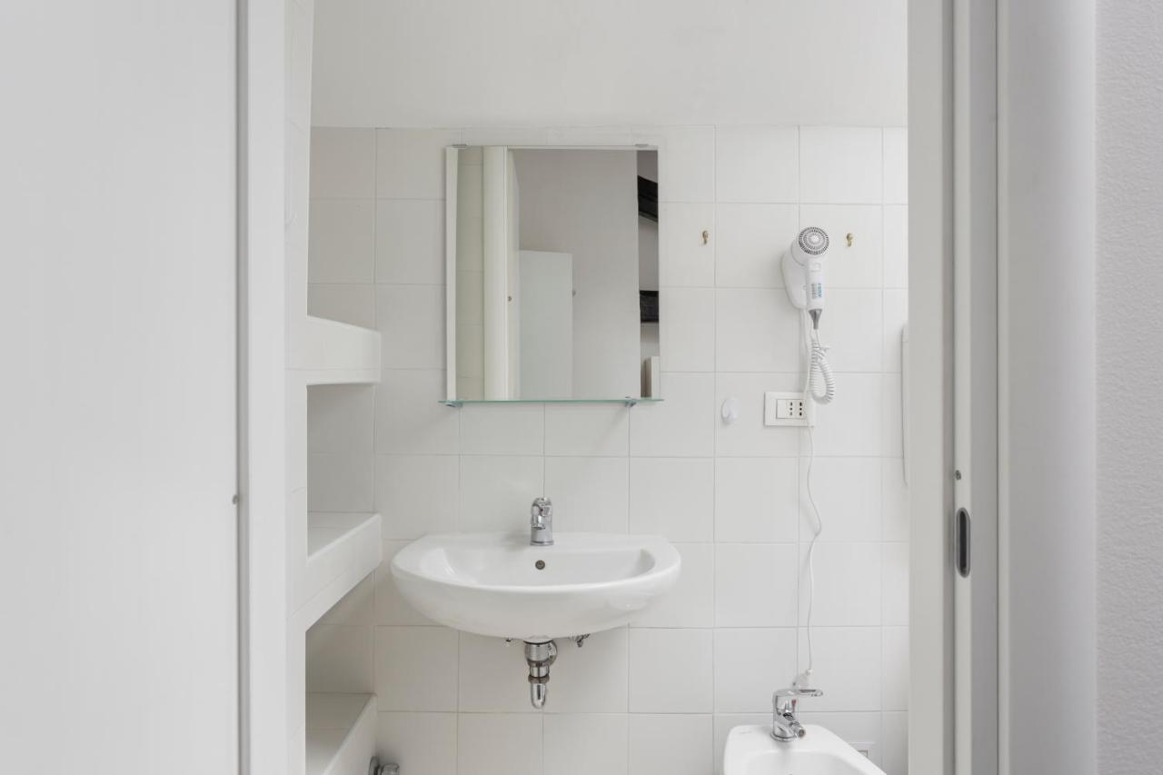 2 Bedroom 2 Bathroom Apt - Duomo 1 Mediolan Zewnętrze zdjęcie